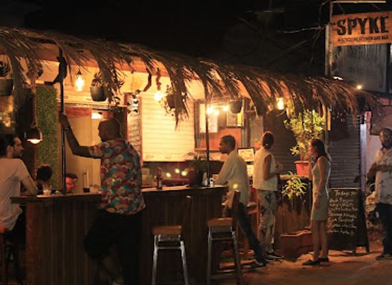 india/goa/vagator/bar/amnesia-bar-and-kitchen