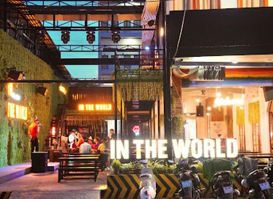 vietnam/can-tho/bar/in-the-world-can-tho