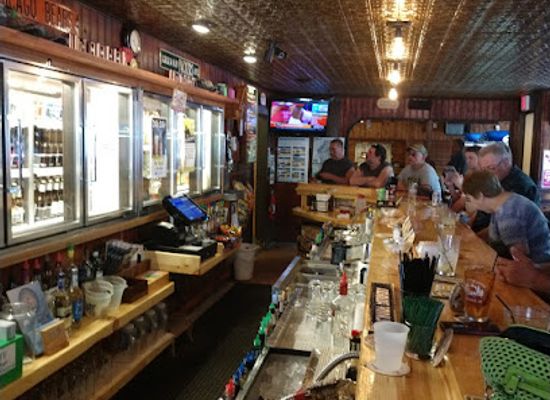 wisconsin/central-sands/bar/spot-in-the-woods