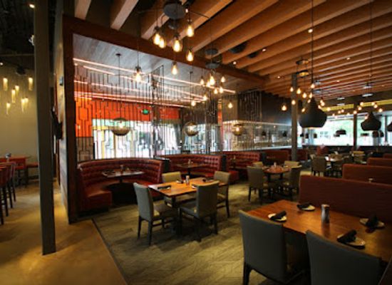 texas/the-woodlands/bar/del-frisco-s-grille