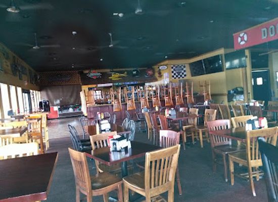 missouri/ozarks/bar/dog-days-bar-and-grill