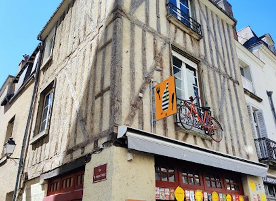 france/tours/bar/le-serpent-volant