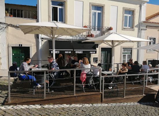 portugal/lisbon/belem/bar/wineguest