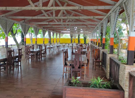 equatorial-guinea/rio-muni/bar/la-ferme-beach
