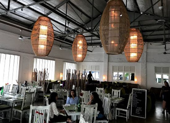 sri-lanka/colombo/cinnamon-gardens/bar/curve-bar
