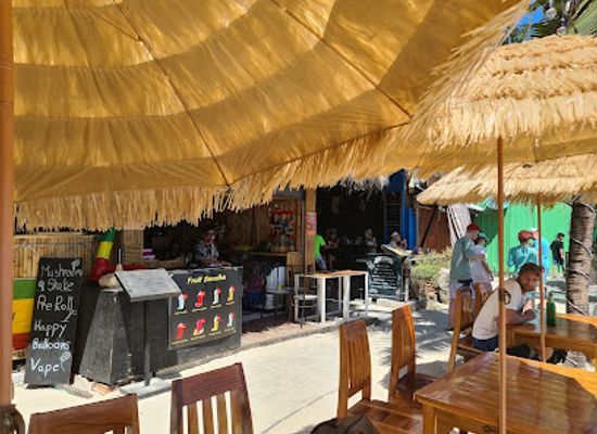 thailand/koh-phi-phi/bar/the-only-sand-bar