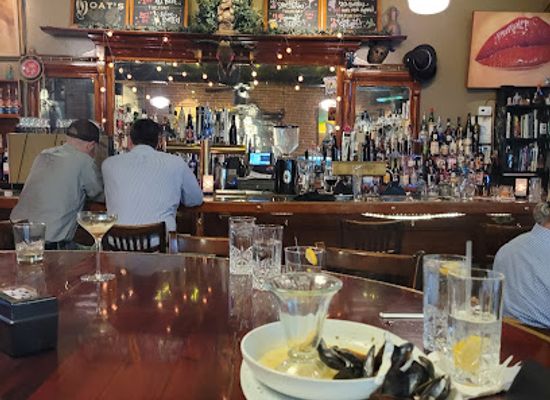 south-carolina/sandhills/bar/goat-s