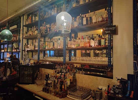 portugal/lisbon/bar/pub-lisboeta