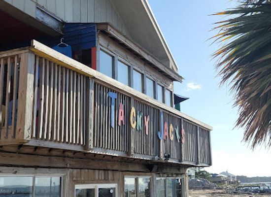 alabama/mobile-bay/bar/tacky-jacks-fort-morgan