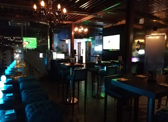 ecuador/highland-valleys/bar/vertigo-rooftop