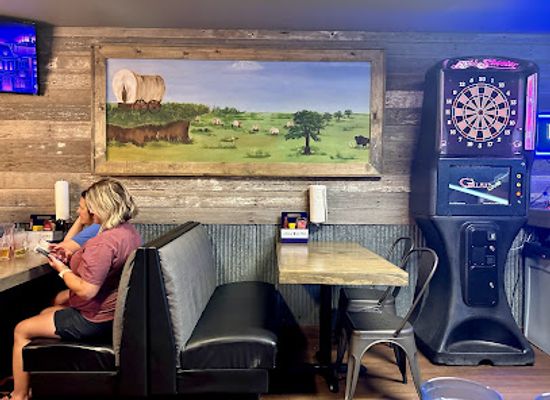 kansas/cross-timbers/bar/the-social-tavern
