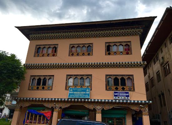 bhutan/punakha-valley/bar/raven-restaurant