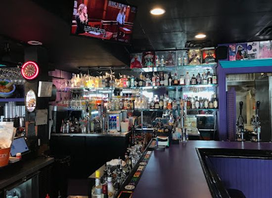delaware/delaware-seashore-state-park/bar/freddies-beach-bar-rehoboth-beach