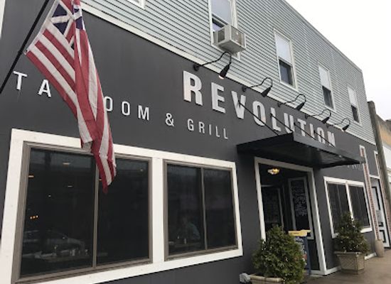 new-hampshire/strafford-county/bar/revolution-taproom-grill