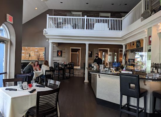 pennsylvania/dutch-country/bar/the-greenfield-restaurant-bar
