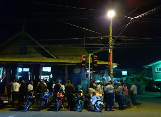 trinidad-and-tobago/nylon-pool/bar/brooklyn-bar