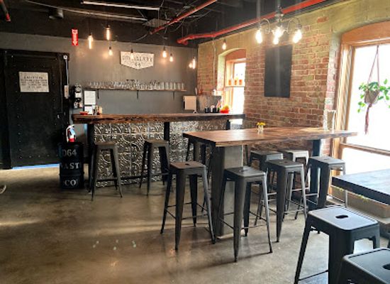 indiana/new-albany/bar/distillery-64