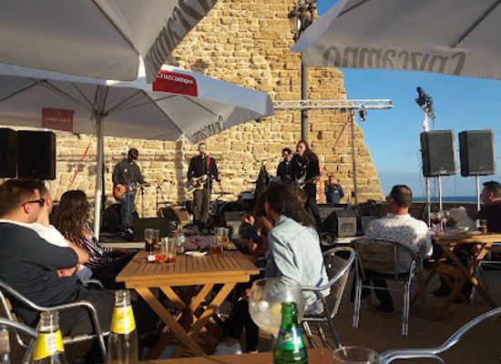 spain/cadiz/bar/pelican-musicafe