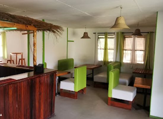 mozambique/inhambane/bar/bar-ferroviario