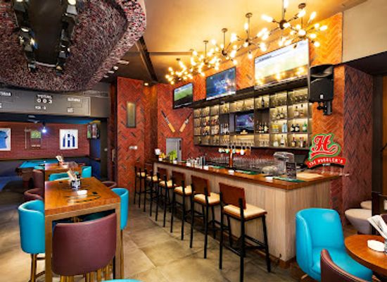 united-arab-emirates/jebel-jais/bar/the-huddle-sports-bar-grill-ras-al-khaimah