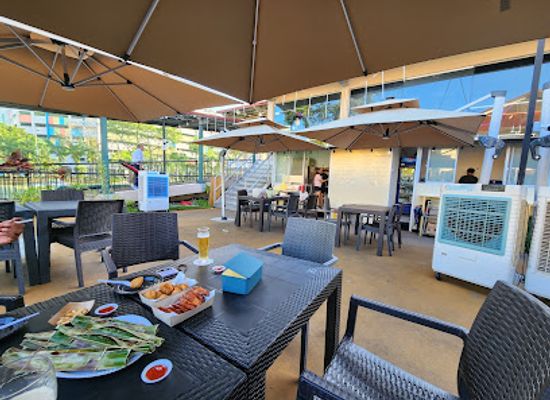 singapore/bukit-batok/bar/xin-bistro-cafe-restaurant