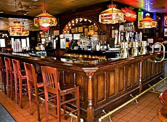 missouri/northwest-missouri/bar/trainwreck-saloon-westport