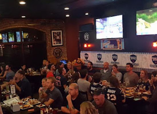 new-hampshire/seacoast-region/bar/mojo-s-west-end-tavern