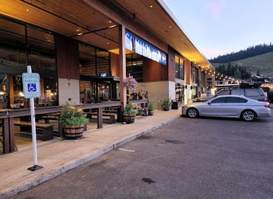 washington/snoqualmie-pass/bar/the-commonwealth