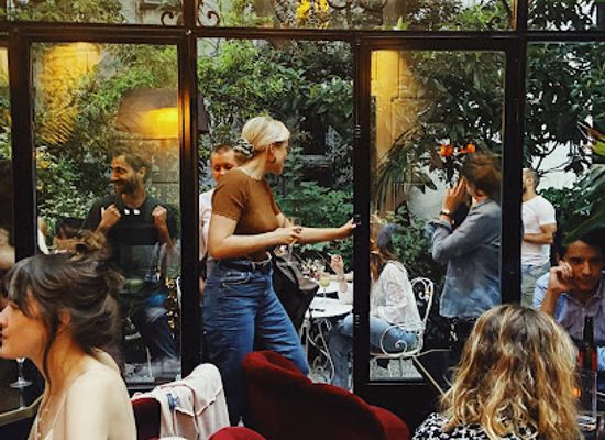 france/paris/montmartre/bar/le-tres-particulier
