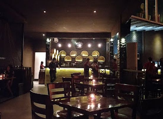 indonesia/north-sulawesi/bar/o-reillys-bar-mega-mas