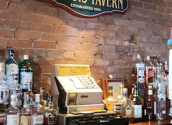 connecticut/new-haven-harbor/bar/contois-tavern