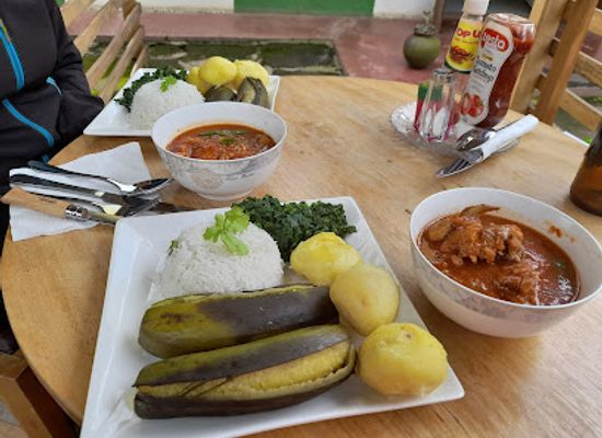 uganda/fort-portal/bar/forevert-trekkers-bistro-restaurant-bar