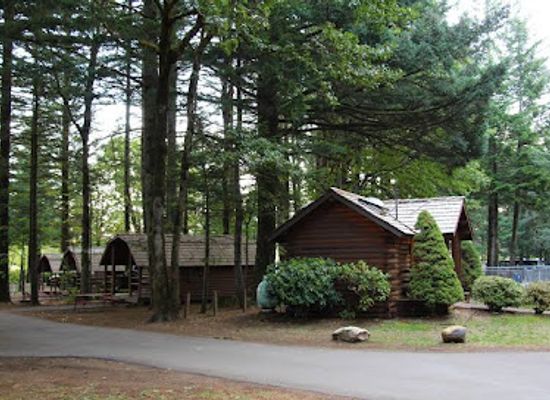 oregon/cascade-range/bar/cascade-locks-portland-east-koa-holiday