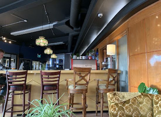 canada/northern-ontario/bar/knowhere-public-house