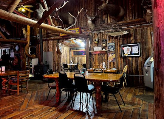 idaho/bitterroot-mountains/bar/wild-coyote-saloon