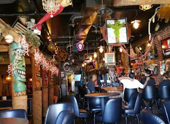 north-carolina/asheville-area/bar/asheville-yacht-club