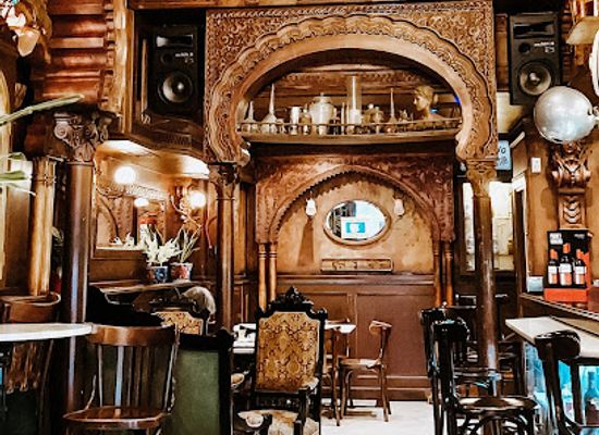 spain/bilbao/ensanche/bar/la-barmacia-bilbao-copas-y-coctel