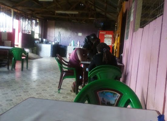kenya/north-eastern-province/bar/senior-s-cool-tavern-bar-restuarant