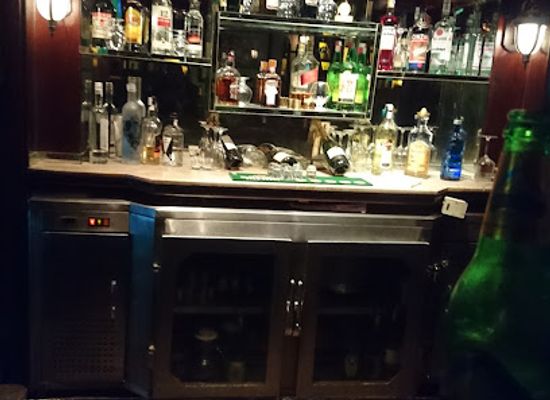 egypt/cairo/zamalek/bar/the-cairo-cellar