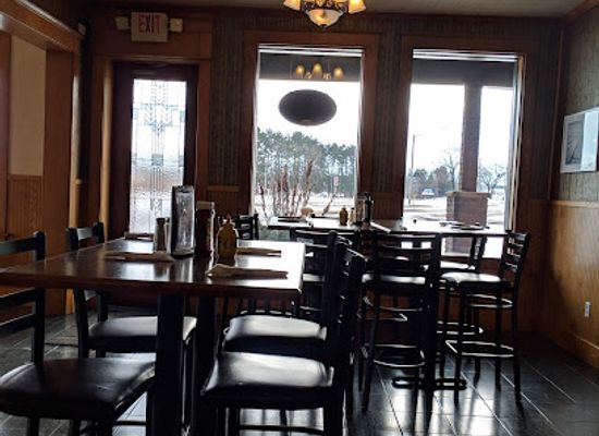 wisconsin/blue-hills/bar/lakeview-bar-and-grill