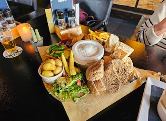 netherlands/giethoorn/bar/grand-cafe-henri-willig