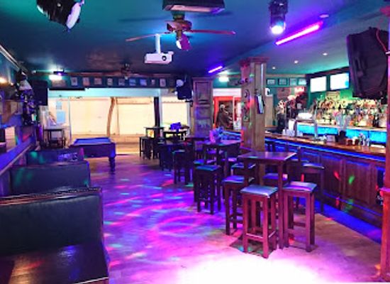 portugal/albufeira/bar/legends-bar