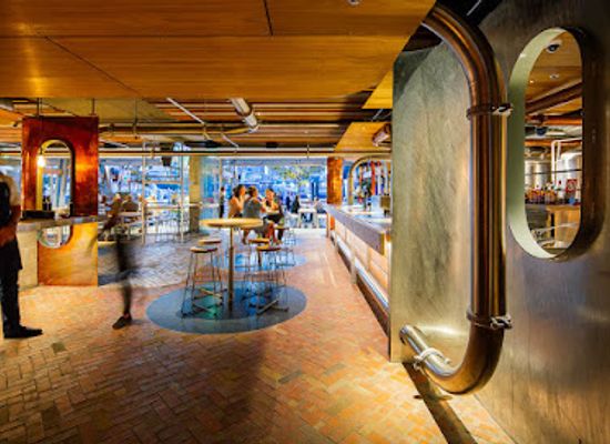 australia/south-west/bar/the-sporting-globe-x-4-pines