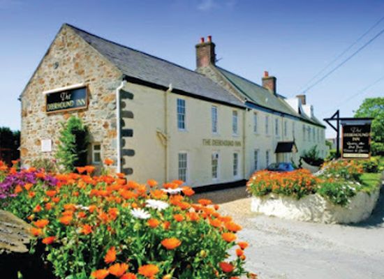 guernsey/forest/bar/the-deerhound