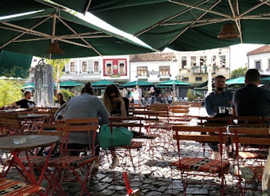 albania/korce-region/bar/komiteti-kafe-muzeum