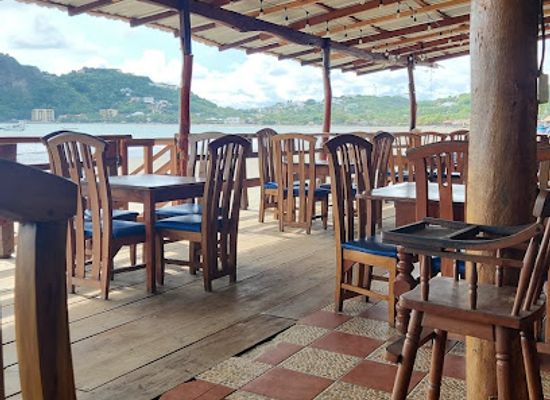 nicaragua/pacific-region/bar/arribas-bar