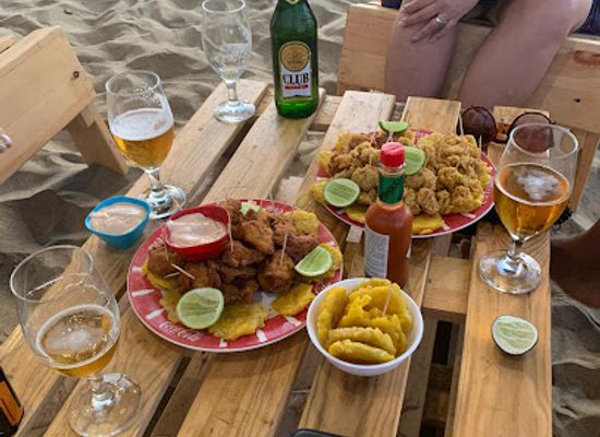 ecuador/esmeraldas-region/bar/sunsetpoint-wine-and-beer