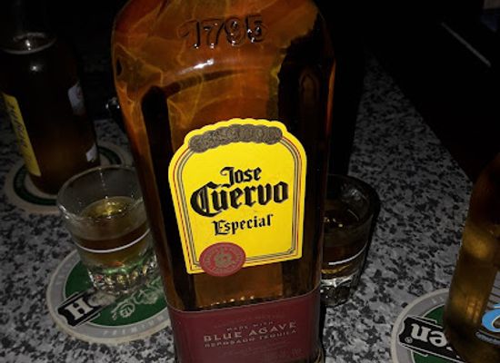 aruba/fontein-cave/bar/carolina-s-bar