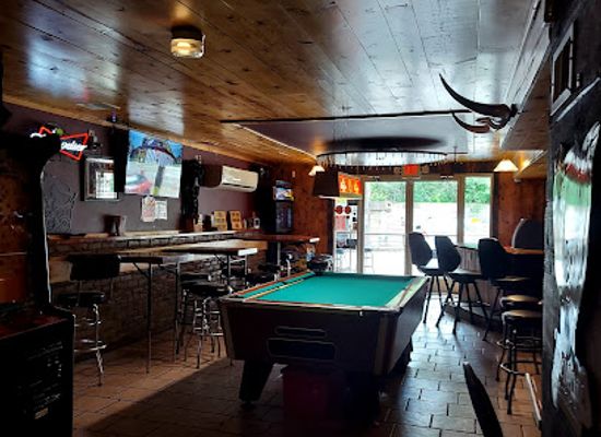 wisconsin/central-sands/bar/clyde-s-corner