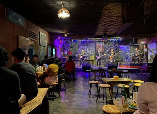 indonesia/north-sumatra/bar/roy-s-pub-live-music